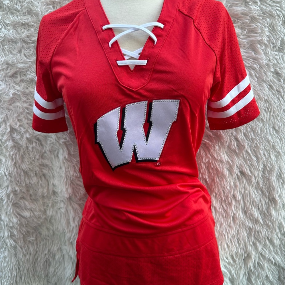 Red Women's Wisconsin Lace-Up V-Neck Jersey Top size small